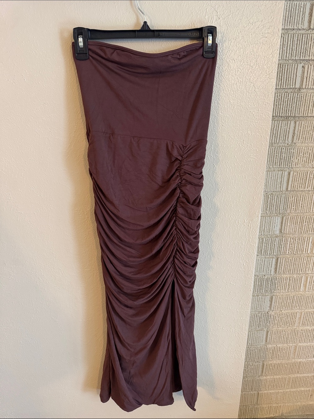 Klassy Network Ruched Tube Midi dress in Dark Brown